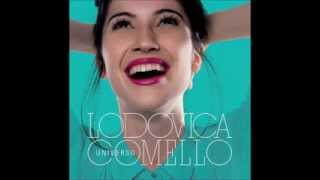 Video thumbnail of "Lodovica Comello " Una nueva estrella " (Universo)"