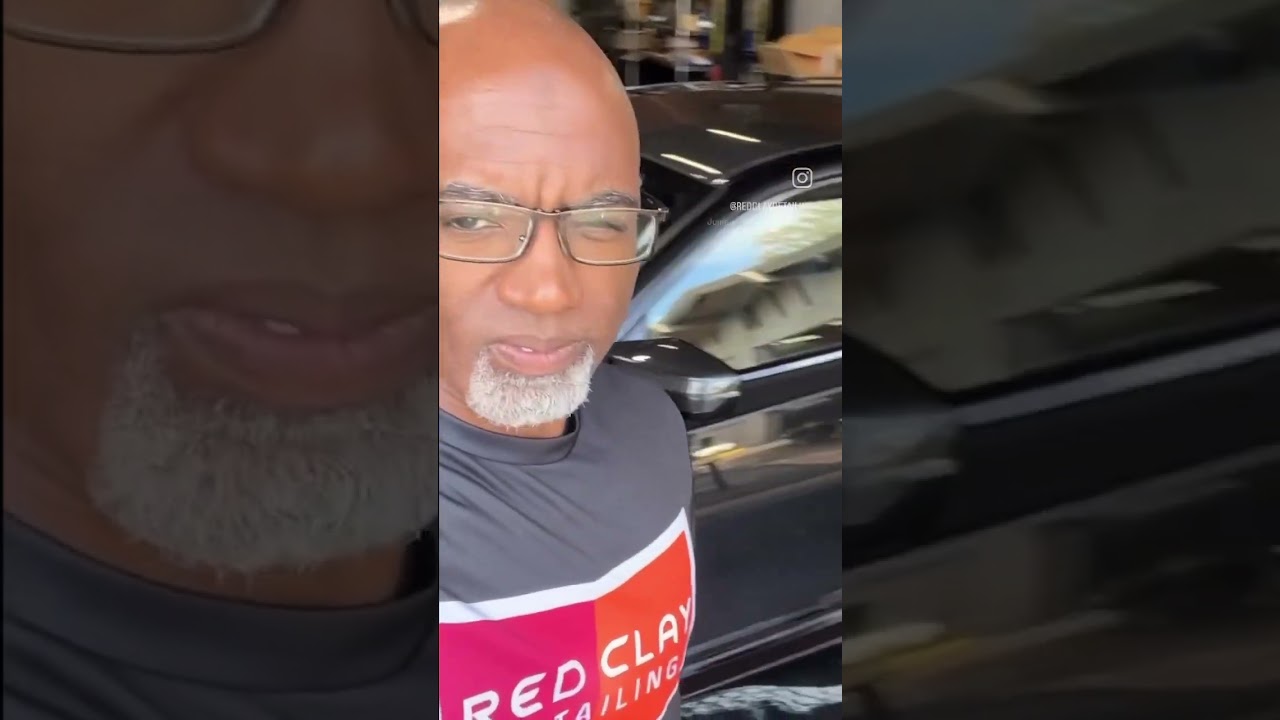 Photoshoot Behind the Scene 