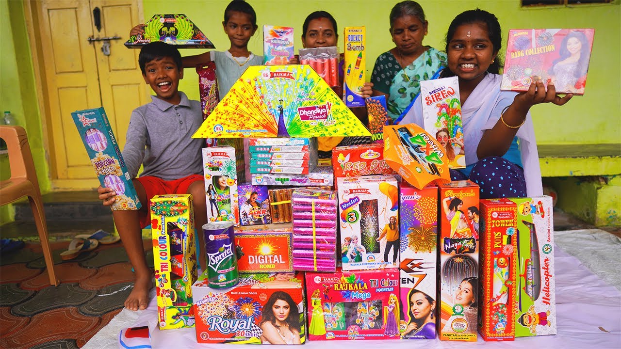 வித விதமான பட்டாசு எல்லாம் இப்போவே வாங்கிட்டோம் அதுவும் கம்மியான விலையில். |Sulthan Crackers.