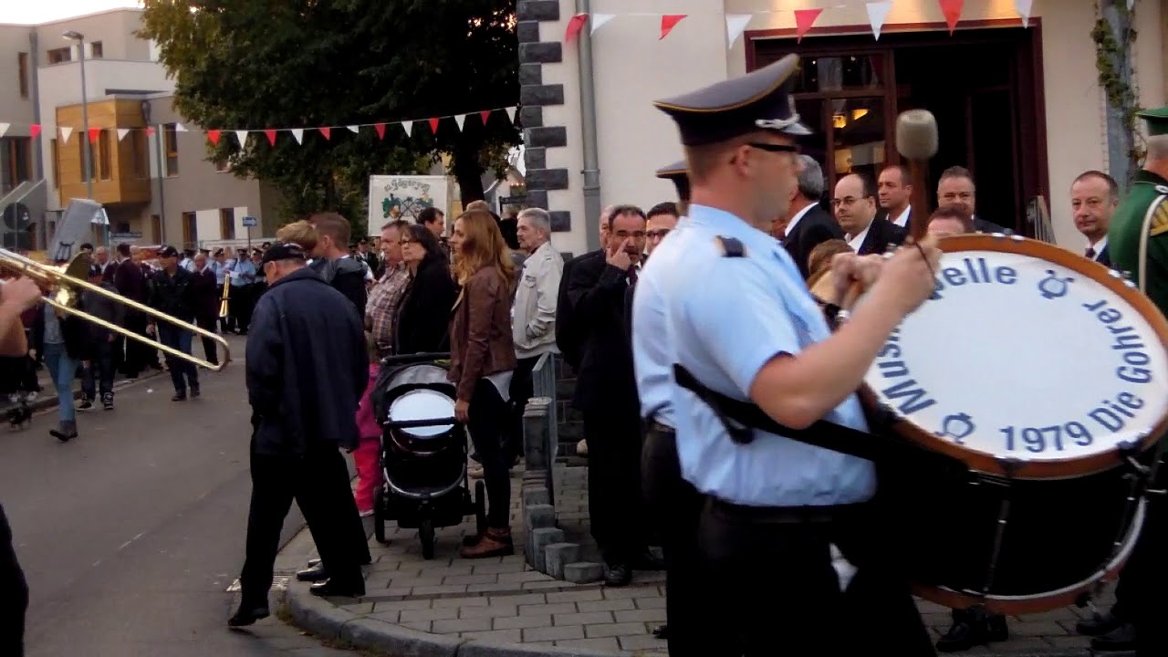 Schützenfest Gustorf 2017, Abmarsch zum Fackelzug (2)