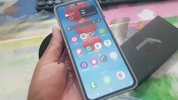 Samsung Galaxy Z Flip 6: How to Turn On or Off App Icon Badges in Secure Folder (Android 14)