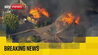 Houses on fire as wildfires spread in Stourbridge