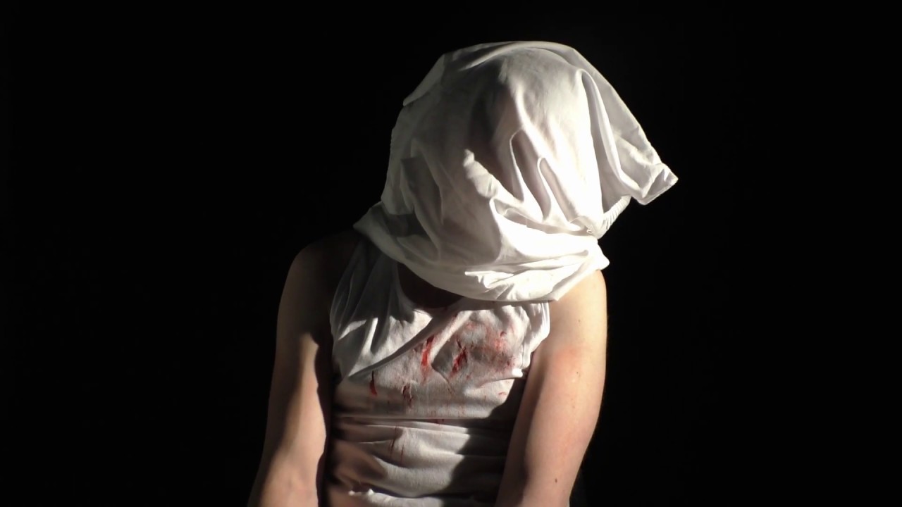 '44 Inch Chest' Stage Trailer