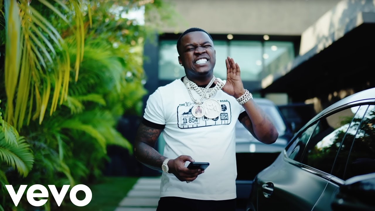 Montana 700 ft. BossMan Dlow & Icewear Vezzo - Thumbin [Music Video]