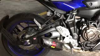 Yamaha MT07 - Akrapovic Carbon Full System Exhaust Sound