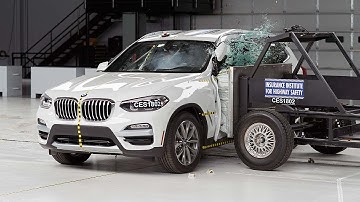 2018 BMW X3 side IIHS crash test