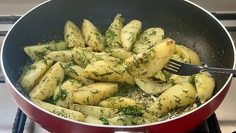 Do you have potatoes in your house? Prepare this delicious dinner in just a few minutes! 
