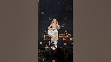 Fearless (Taylor's Version) at #theerastour !! #taylorswift