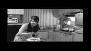 LA CENA(CORTOMETRAJE 2011) BIBI AGUILAR.