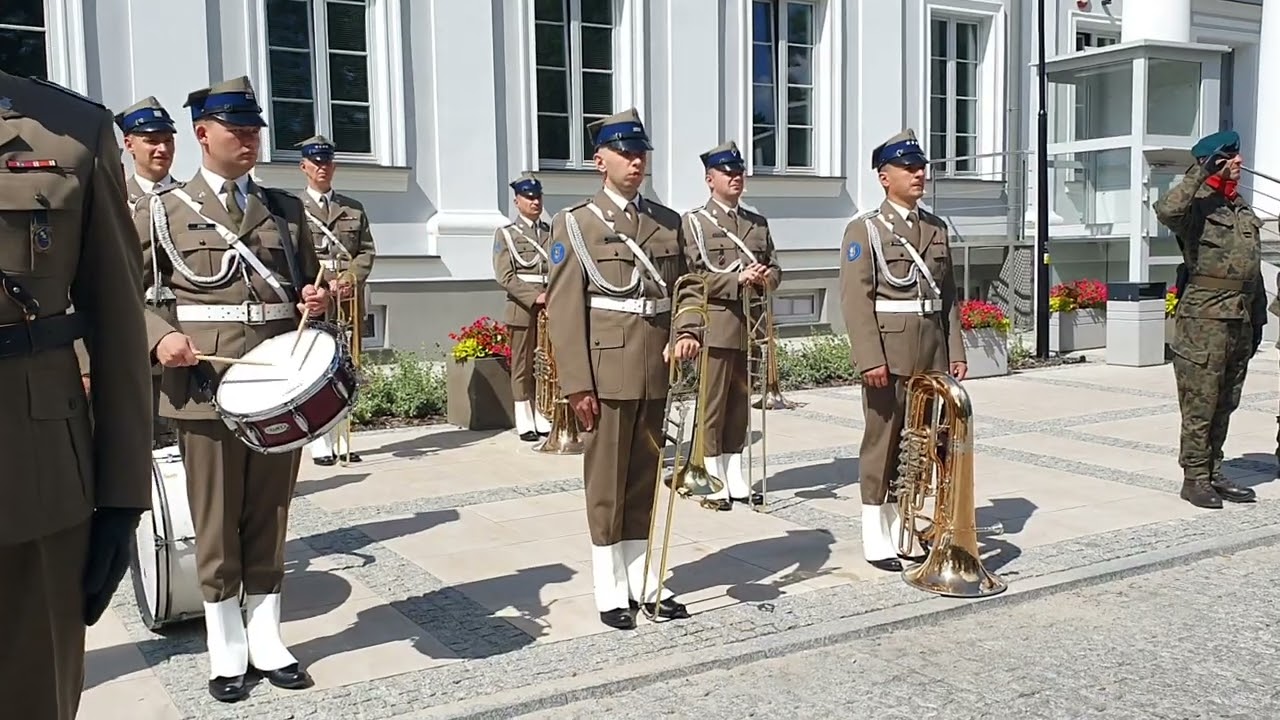 Święto Wojska Polskiego. Apel poległych.