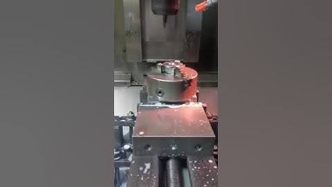 Mã lệnh khoan G82 trên máy phay CNC.