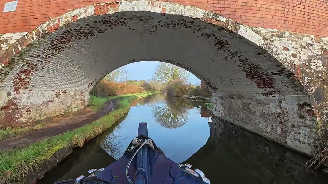Trent & Mersey Canal, Bridge 212