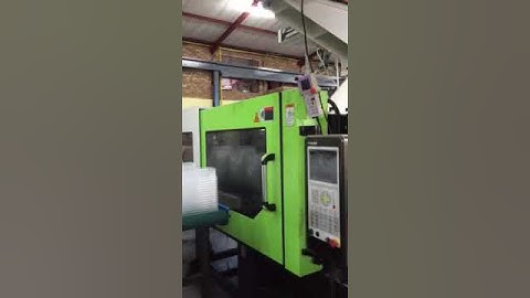 TOPSTAR - South Africa Food Plastic Box Taking off with Topstar Robot YIZUMI IMM Project