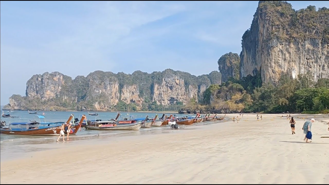 Railay Bat Cave 