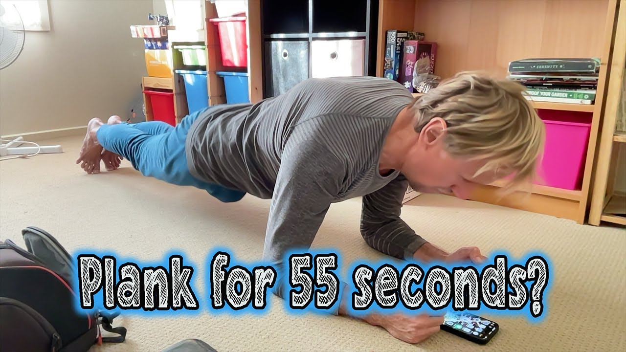 Guy Planks For 55 Seconds in Murray Bridge, SA