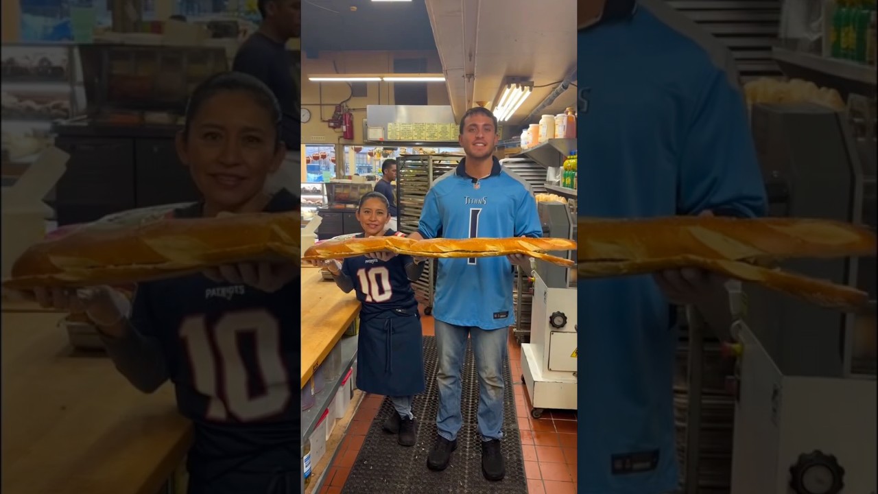 1,2 метра великолепия!! Куриная котлета, свежая моцарелла и красный жареный перец!! 