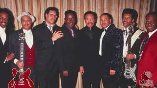 Larry Dunn's Musical Odyssey with Earth, Wind & Fire: Rhythms of Resonance