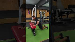 Flexiones inclinadas con despegue y rodillas