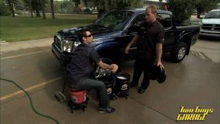 Bryan fuller and mike phillips show you how to safely wash your car
using a grit guard insert the two bucket method. lambswool mitt boar's
hair b...