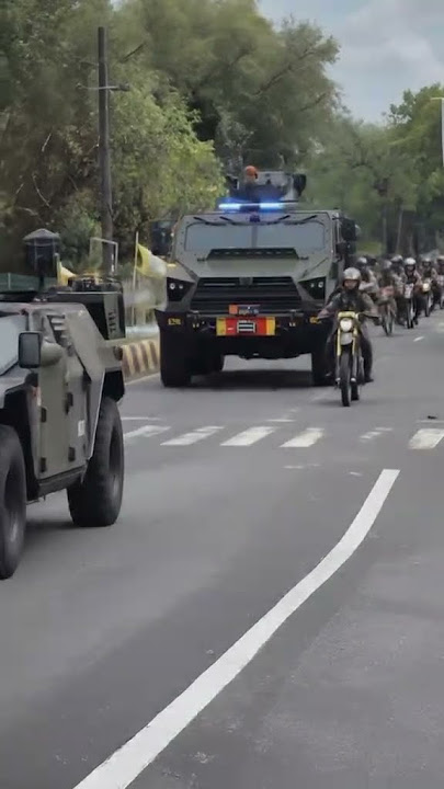 parade😍😍#vidio #tnidihatirakyat #viral #military #indonesia #army #hiburan #amazing