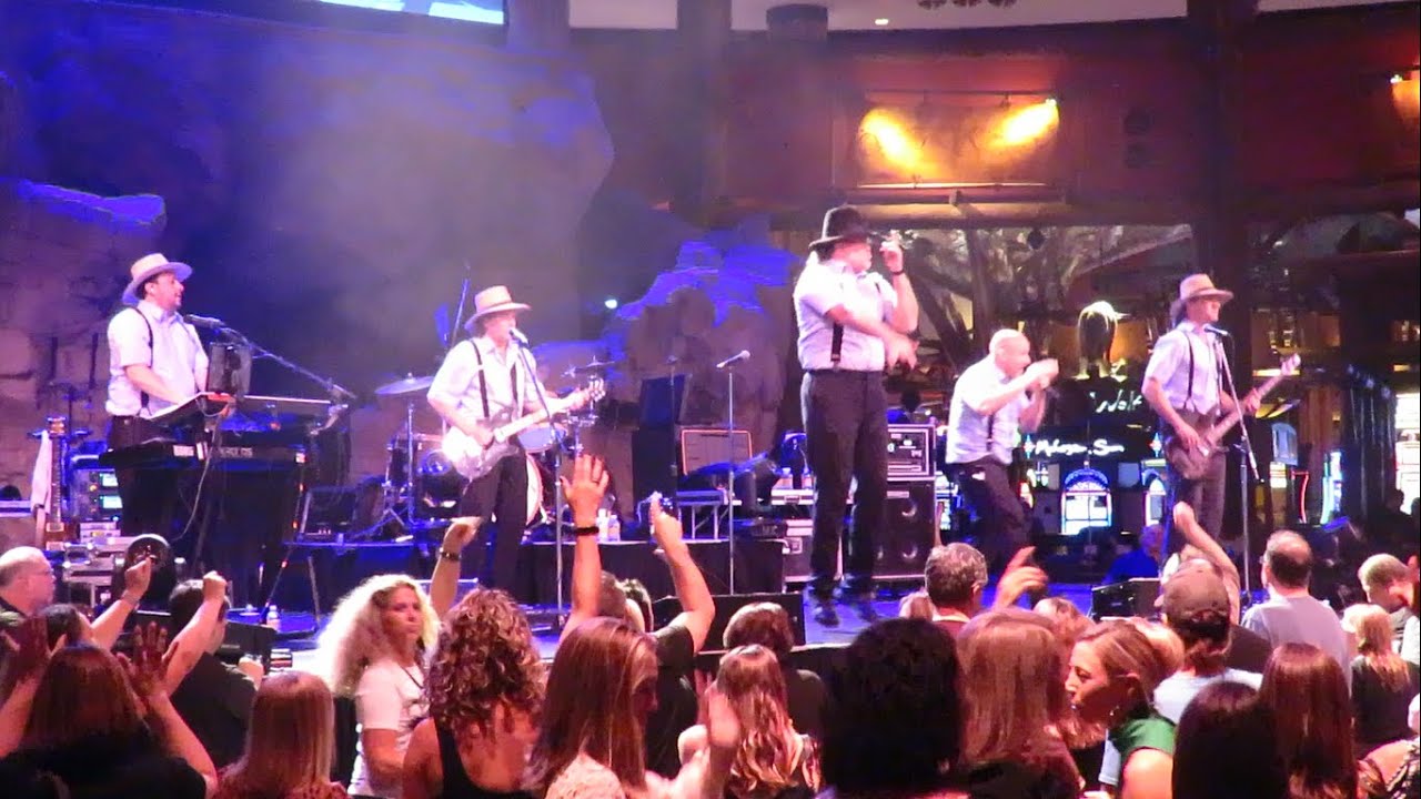 the-amish-outlaws-jump-around-house-of-pain-cover-10-14-22