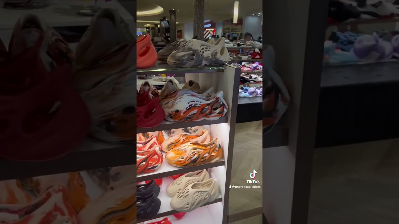 LEGIT CHECK THESE Yeezy Foam Rnnr & Yeezy Slides $50 Y’all be Safe Out There LOL