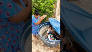 Comendo Escondido Da Mamãe