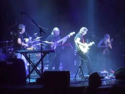 Steve Hackett, Chris Squire, John Wetton \