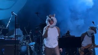 Ween - 2022-10-31 New York NY Beacon Theatre screenshot 4