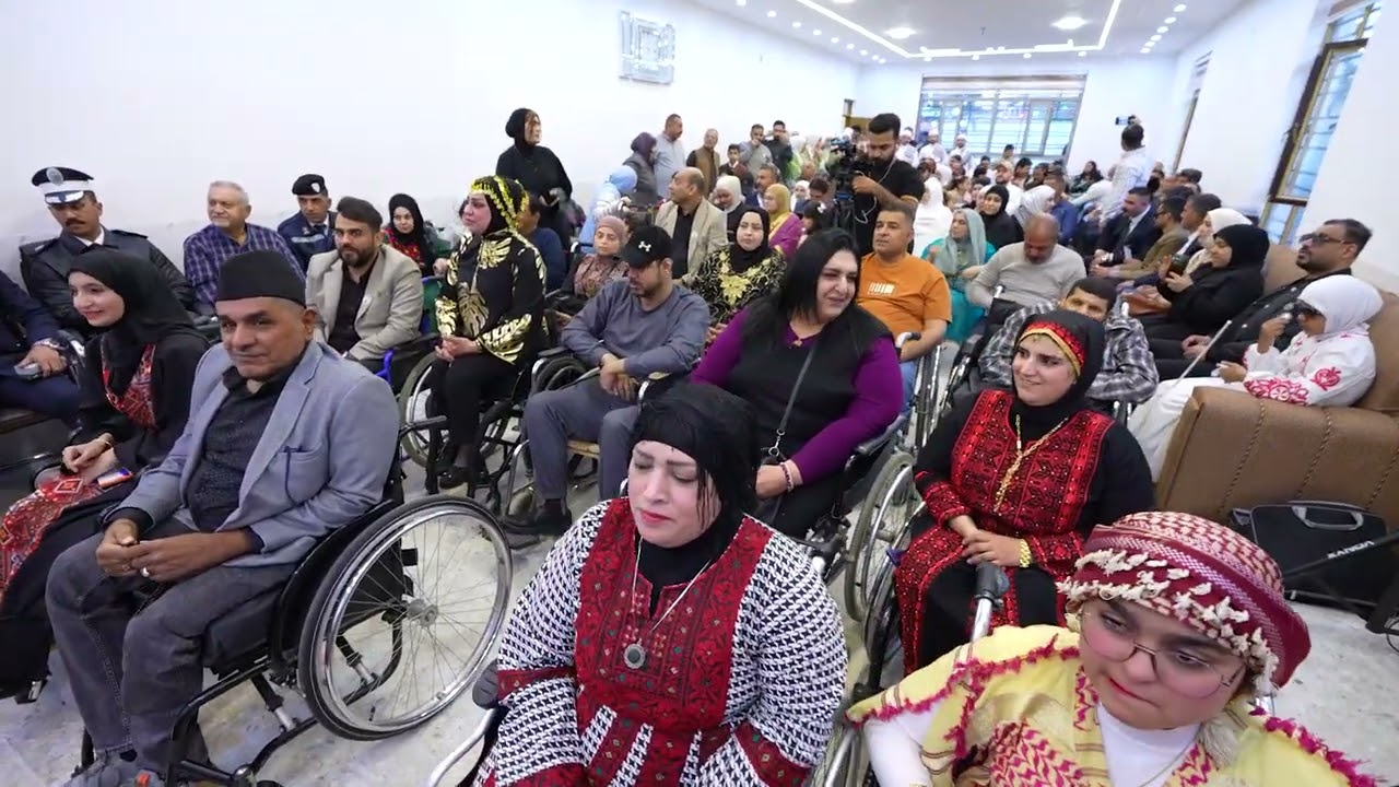 سماحة السيد الحكيم يلتقي جمعا من ذوي الإعاقة ويشاركهم مأدبة الإفطار