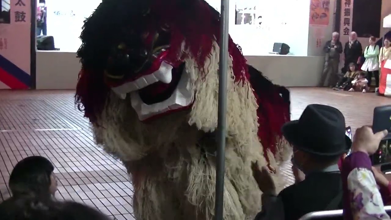 2025年5月3日　どんたく　琉球國祭り太鼓　サンセルコ広場　獅子