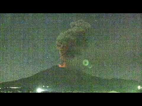 February 5, 2021, ~ Explosion ~ 桜島 Sakurajima Volcano, Japan ~ 04:24 JST