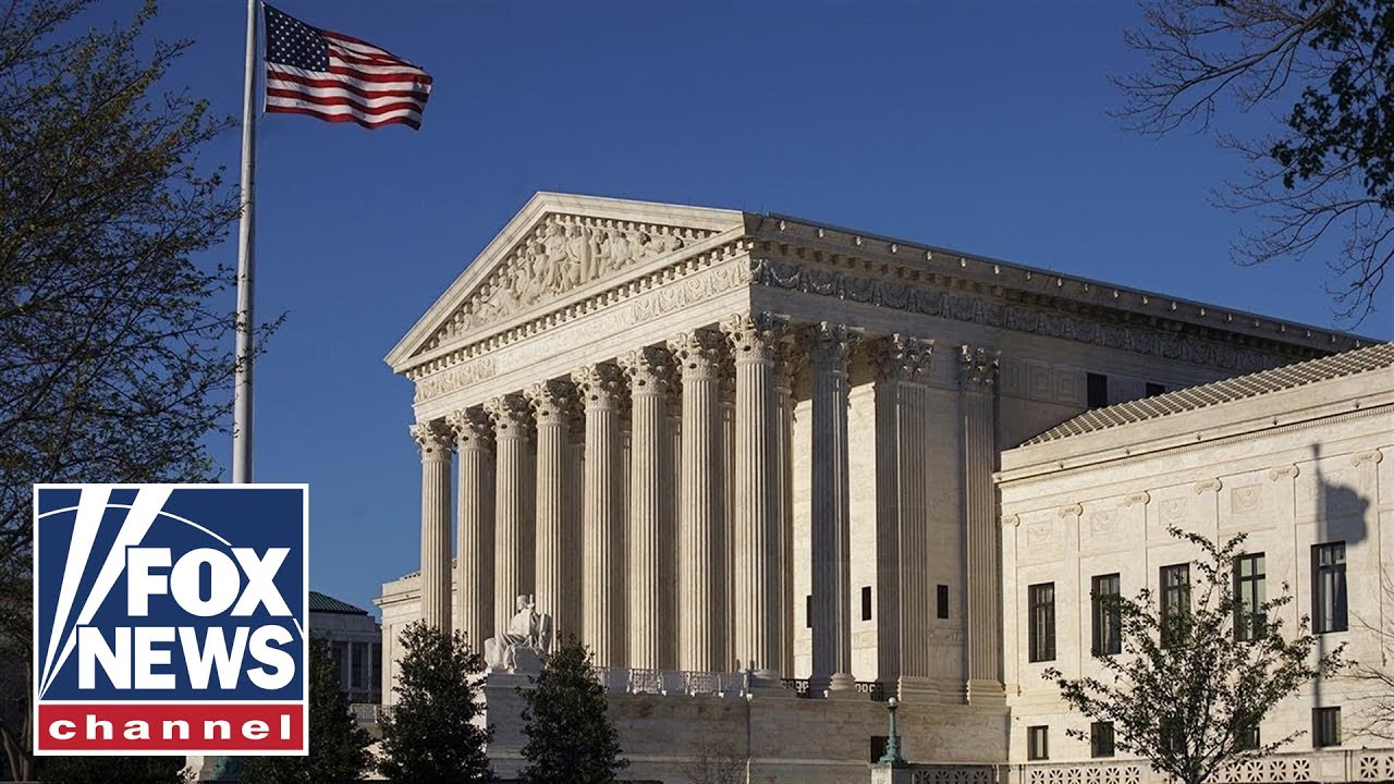 Supreme Court rules 5-4 to uphold Trump travel ban