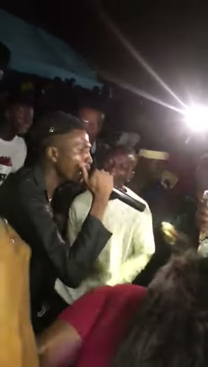 Cypid makes huge crowd go crazy as he performs Shock3 @ Starboy Sallah Pool Jam.