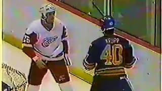 Uwe Krupp vs Joey Kocur