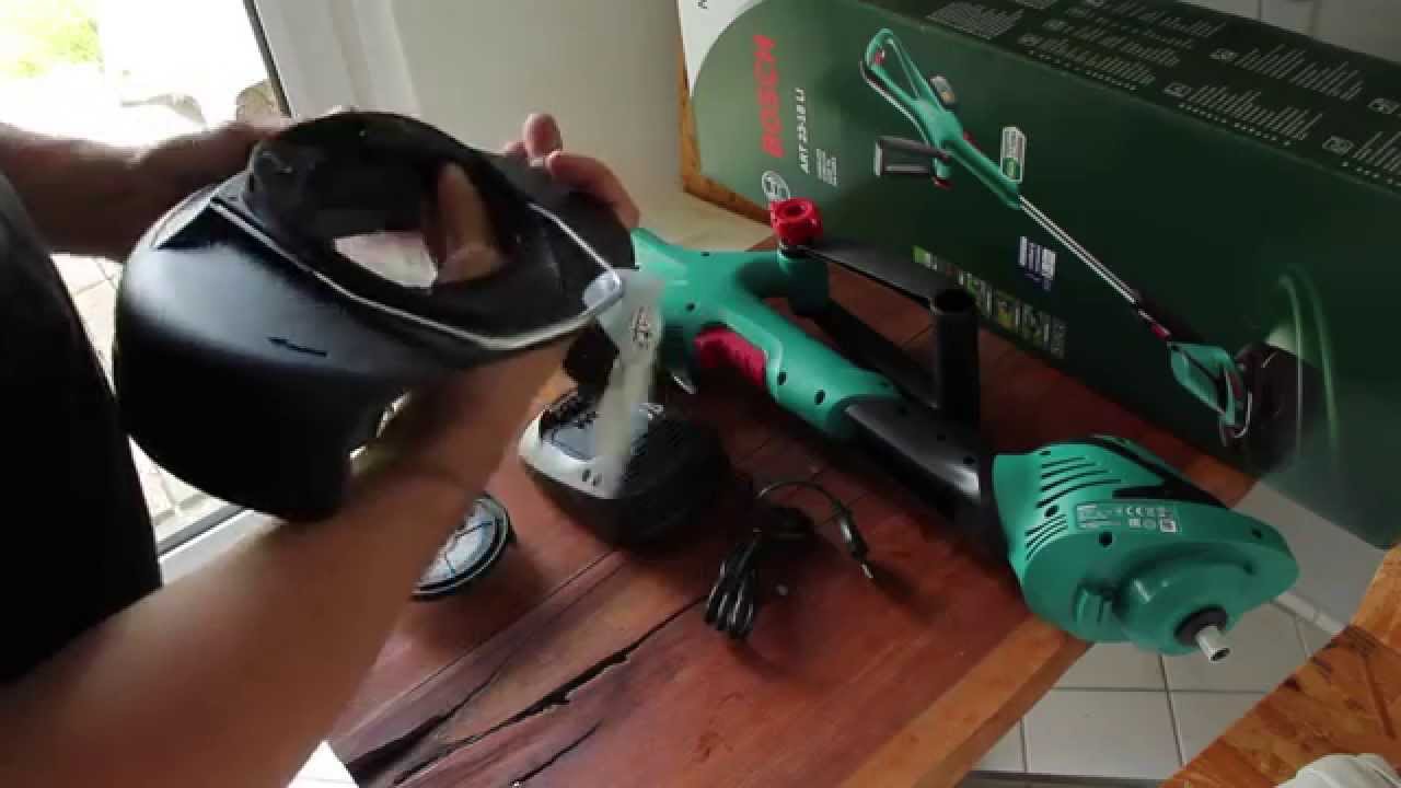 Bosch AHS 52 LI Akku-Heckenschere - YouTube