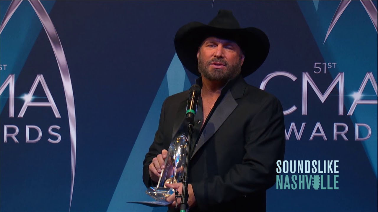 Why Garth Brooks Won the CMA Entertainer of the Year (And Probably Will Again Next Year)