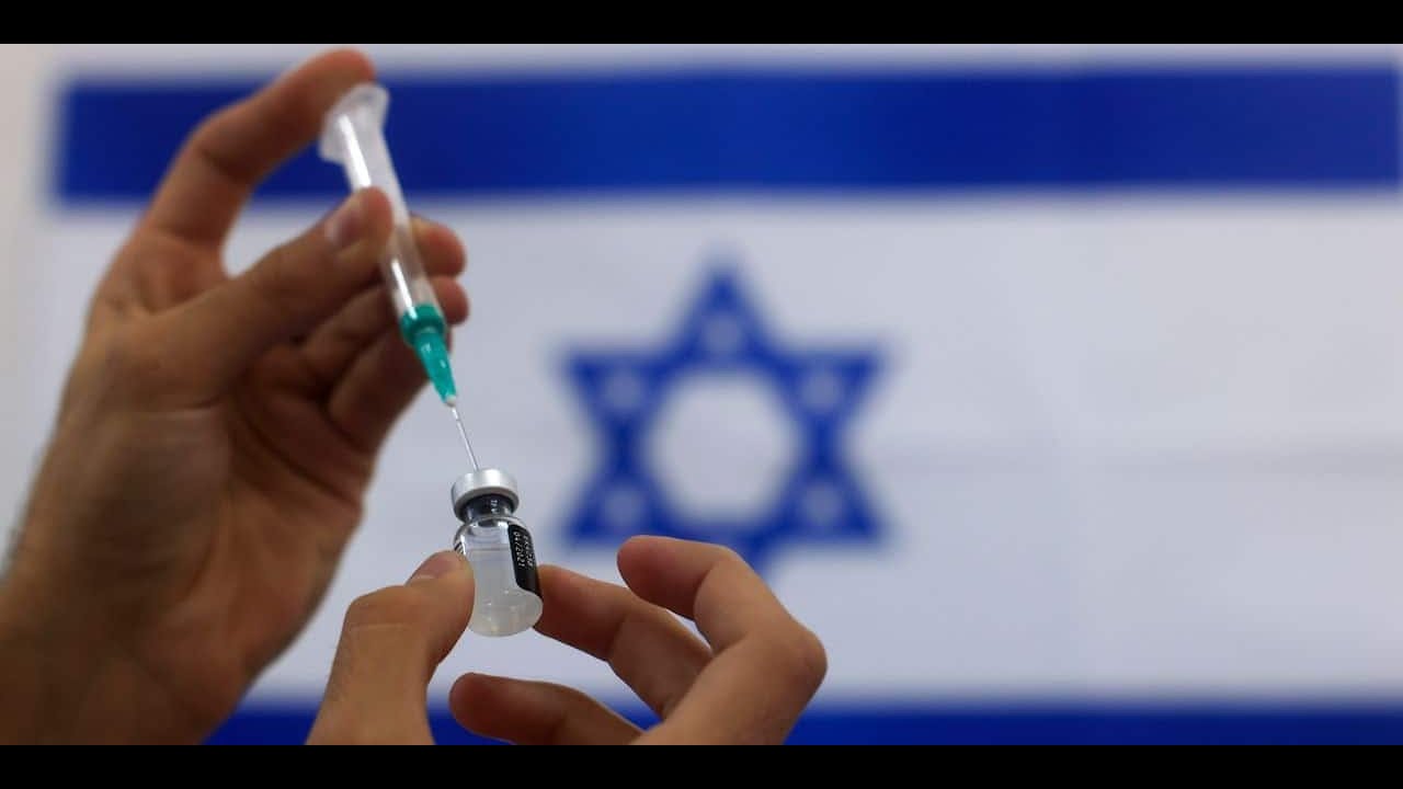 With Gilad Atzmon about Vaccination in Israel