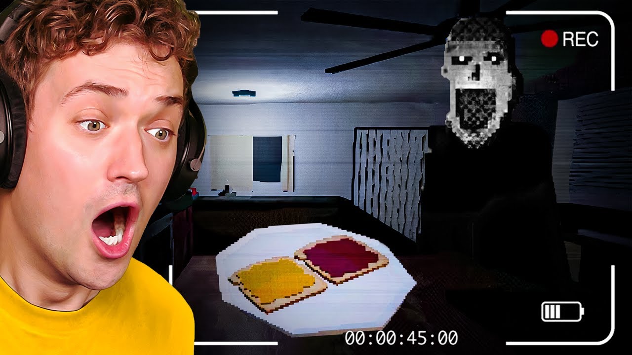 Do NOT Make a Sandwich Alone at Night! (Midnight Snack)