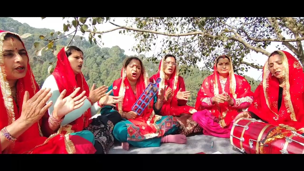 🙏🙏🙏हाथ सिर पे रखयो जी, गुरू जी जदो मेरा मन डोले🙏🙏🙏#hamirpurladies #himachaliculture #pahadifolkmusic