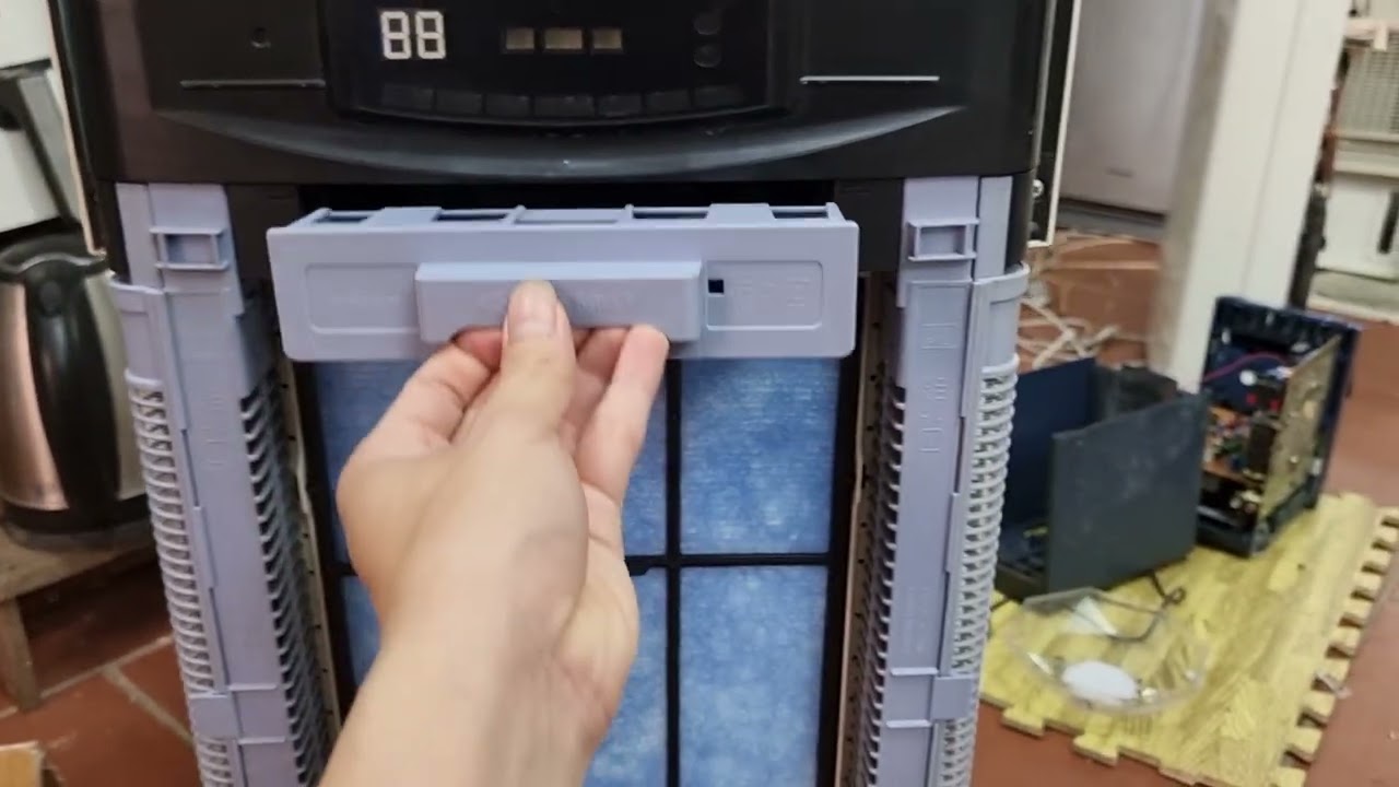 Máy lọc không khí bù ẩm daikin mck70 vầng trăng cô đơn 