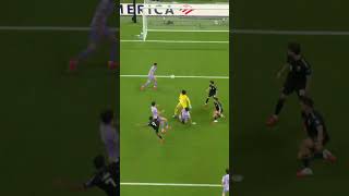 Kim Seung-gyu målvaktstabbe (Sydkorea mot Mexiko på Estadio Akron i Zapopan i Mexiko) (#Shorts)