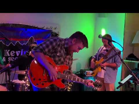 Video of Kevin Hill & Secret Sound🎸 - YouTube thumbnail