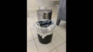 Tide up the bag in the garbage