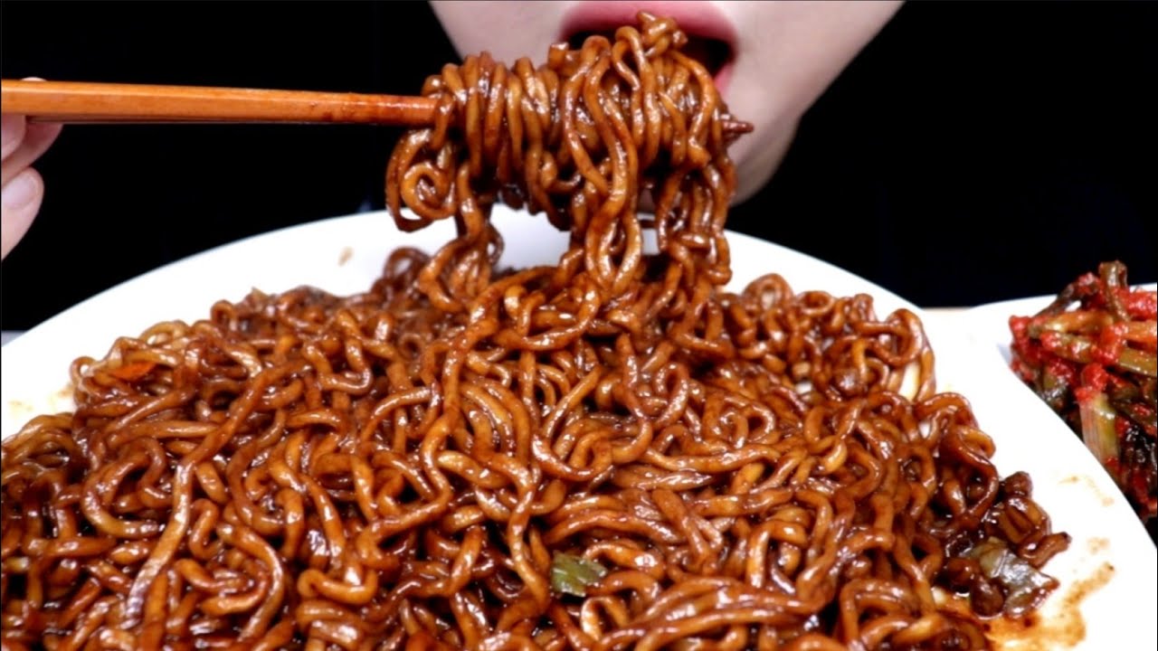 ASMR BLACK BEAN NOODLES JJAPAGETTI 짜파게티 리얼사운드 먹방 EATING SOUND MUKBANG