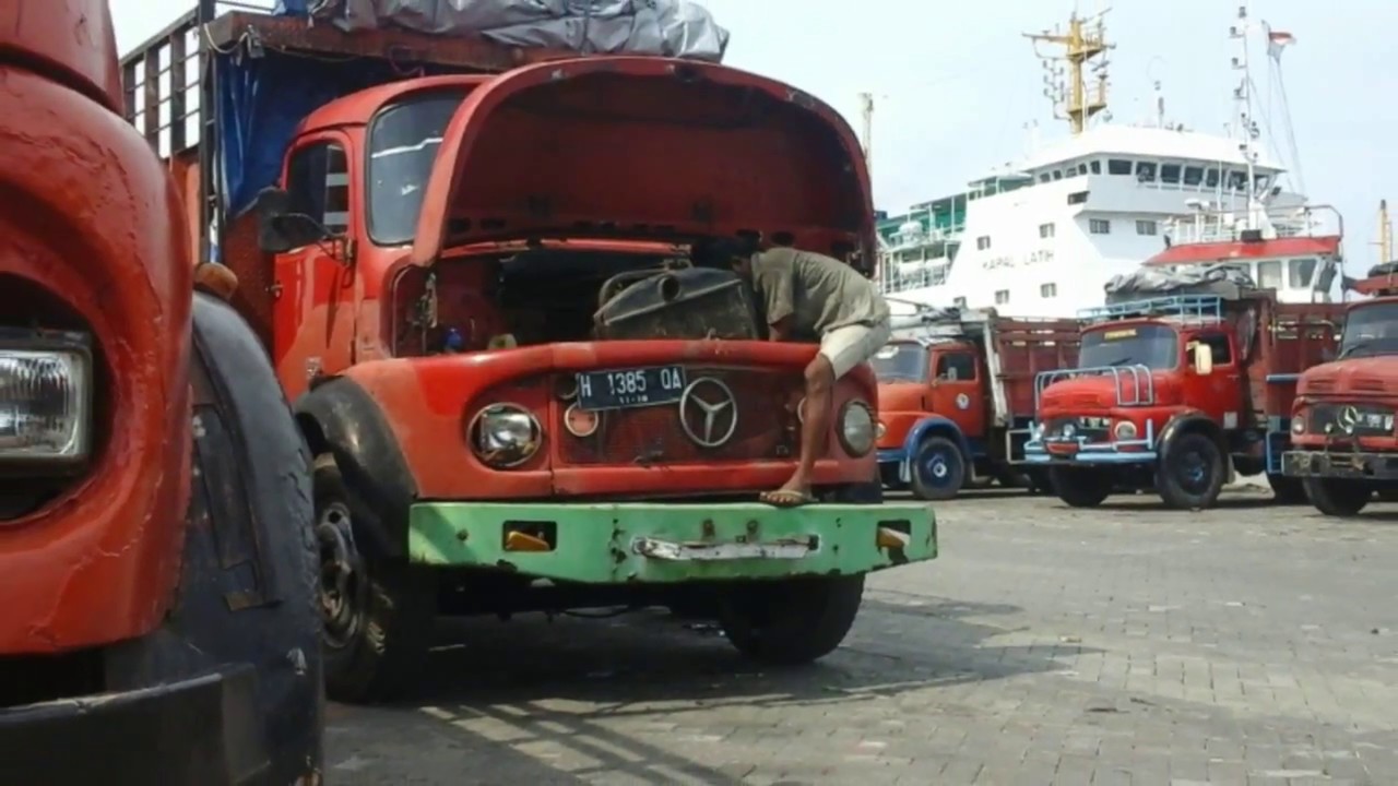  TRUK  MERCY  NONONG  BAGONG di Pelabuhan Tanjung Mas Semarang 