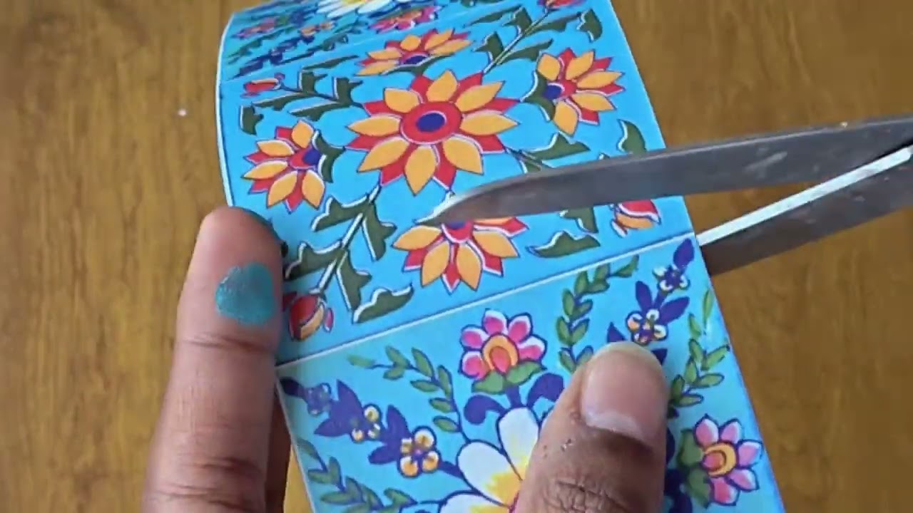 Simple wooden tray makeover with decoupage 💚 @quietly curated.