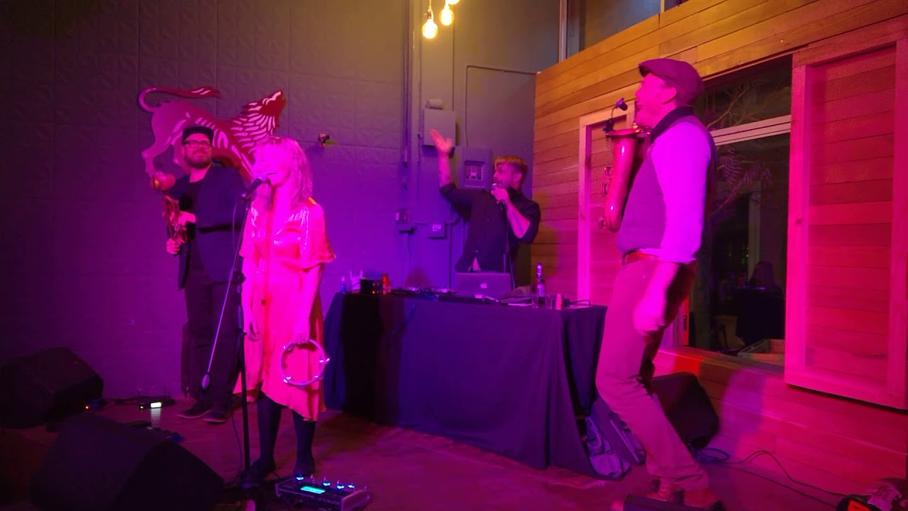 Rumswinger live at Cafe Roux 1: Hey You