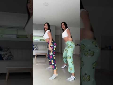 Gemelas Abello 😍🍑 - YouTube