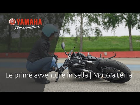 Tips for your first riding adventures | Lifting the bike (IT)